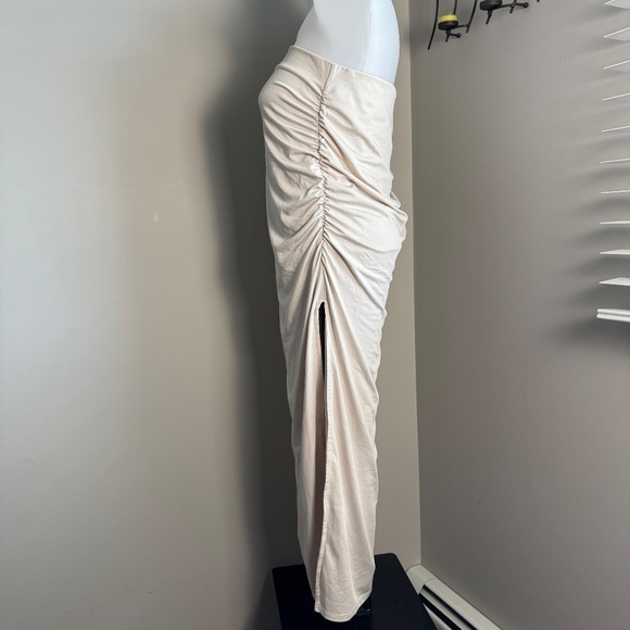 SWS Contour Strapless Tube Dress Beige/Cream Large Ruched Sides Graduation Prom - Picture 4 of 16